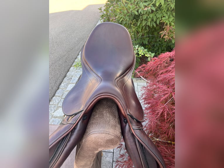 Equiline Nick Skelton Springsattel Braun 17/31