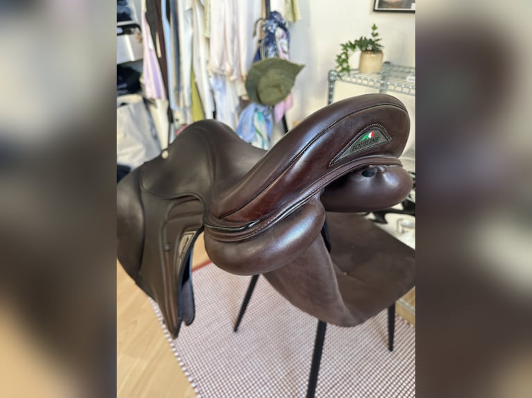 Equiline Springsattel Closer 18 Zoll