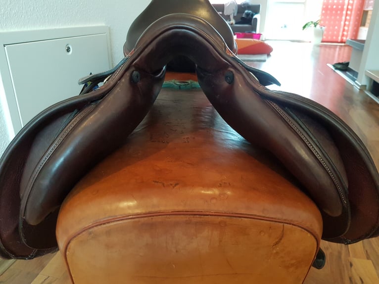 Equiline Springsattel Marghe braun 17"
