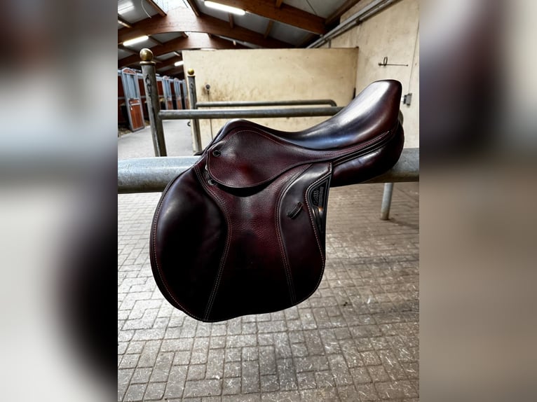 Equiline Springsattel Modell Marghe 17L braun