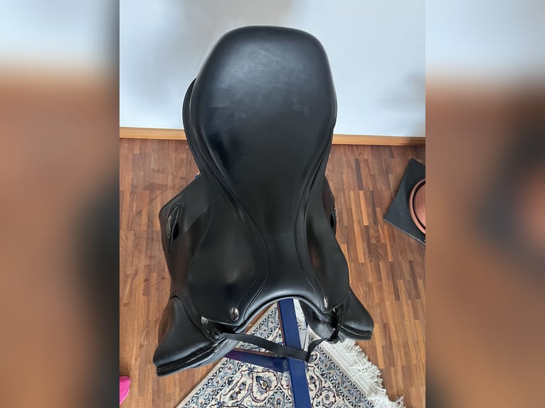 Erreplus JD Springsattel 17” – schwarz 