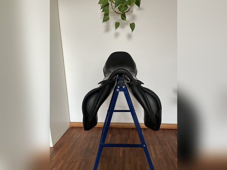 Erreplus JD Springsattel 17” – schwarz 