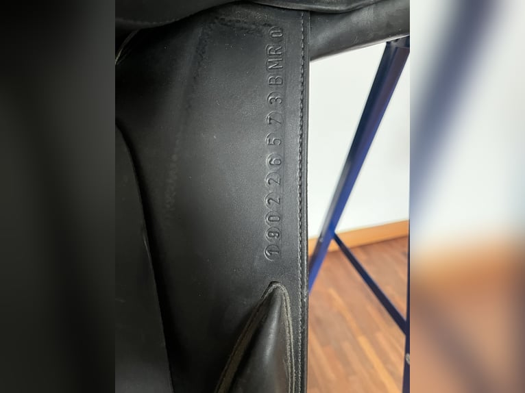 Erreplus JD Springsattel 17” – schwarz 
