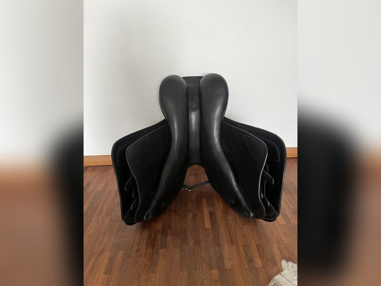 Erreplus JD Springsattel 17” – schwarz 