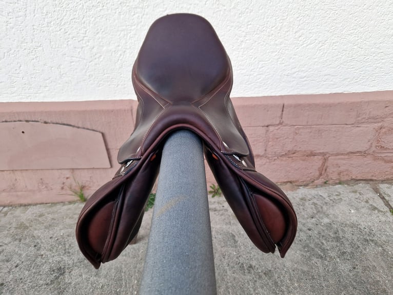 Erreplus JF Springsattel 17/33, tobacco, 2 Jahre alt, kaum benutzt