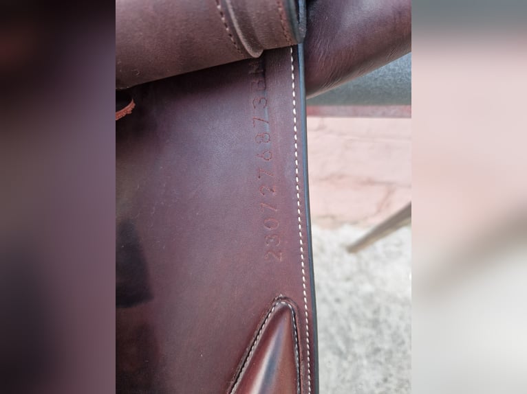 Erreplus JF Springsattel 17/33, tobacco, 2 Jahre alt, kaum benutzt