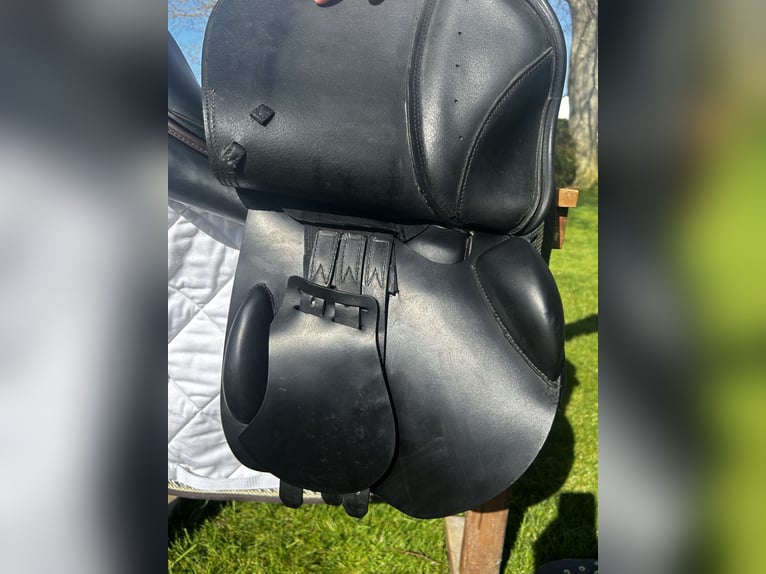 Euroriding Springsattel Emilio 17/33 Tiefsitz D schwarz