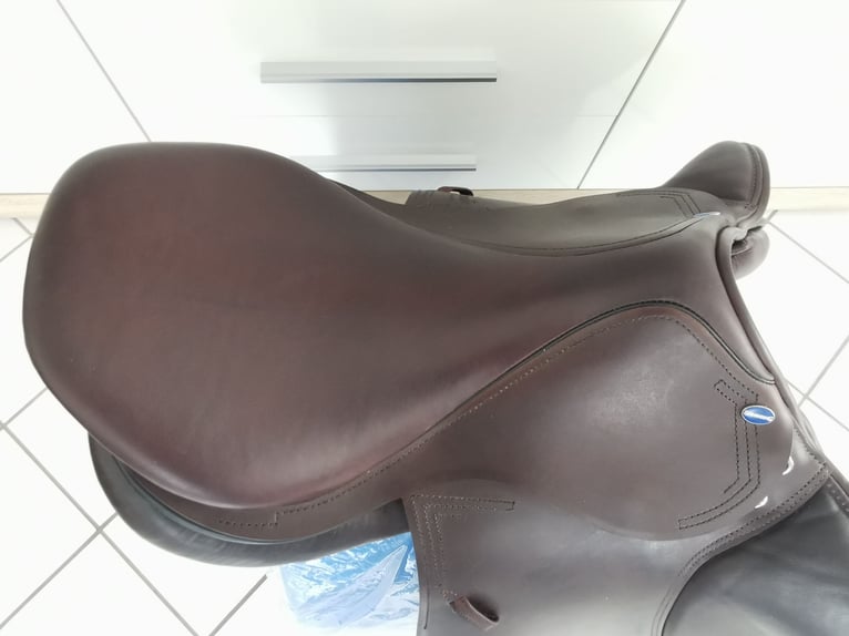 Euroriding Springsattel Emilio by Prestige, 17 Zoll