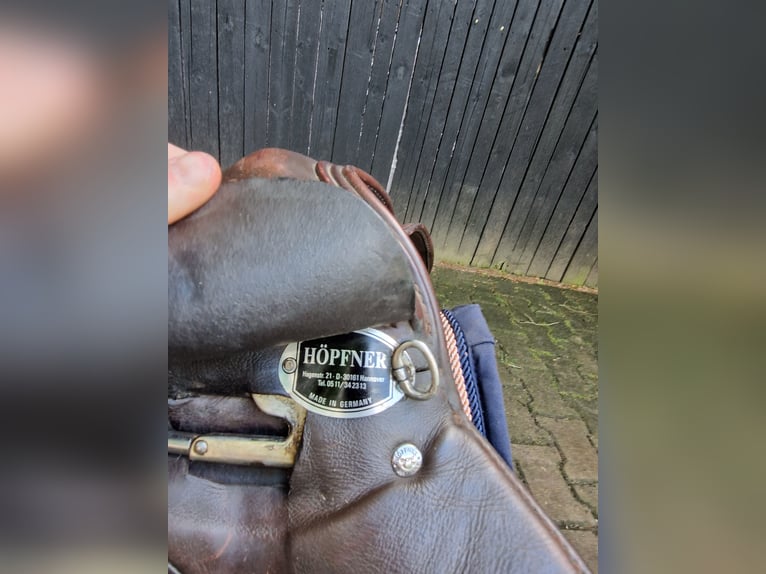 Höpfner springsattel 17 zoll mittlere kammer braun