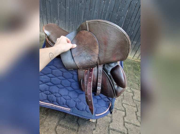 Höpfner springsattel 17 zoll mittlere kammer braun