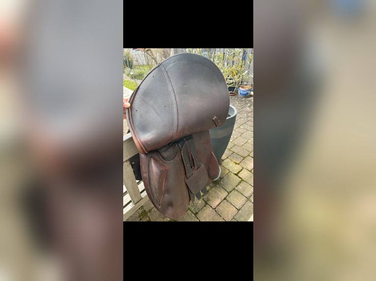 HUBER Springsattel (wie Amerigo, Ikonic, CWD…) braun 17,5“