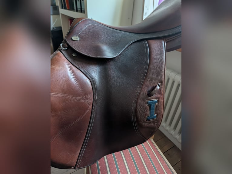 Iconic Sattel mit sehr weichem Leder in Größe 18