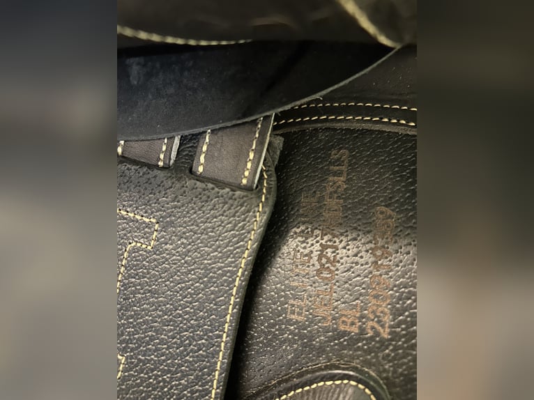 Ikonic Elite Springsattel 17 Zoll