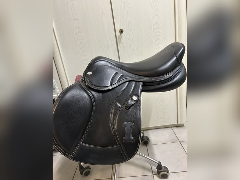 Ikonic Elite Springsattel 17 Zoll