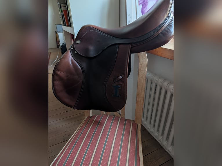 Ionic Springsattel 18 mit sehr weichem Leder in einem tollen Farbton