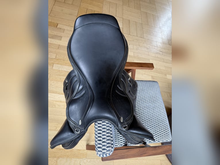 Kaum genutzter Ikonic „Elite Line V2“ Sattel