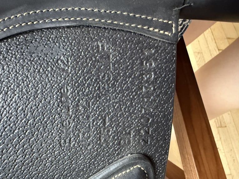 Kaum genutzter Ikonic „Elite Line V2“ Sattel