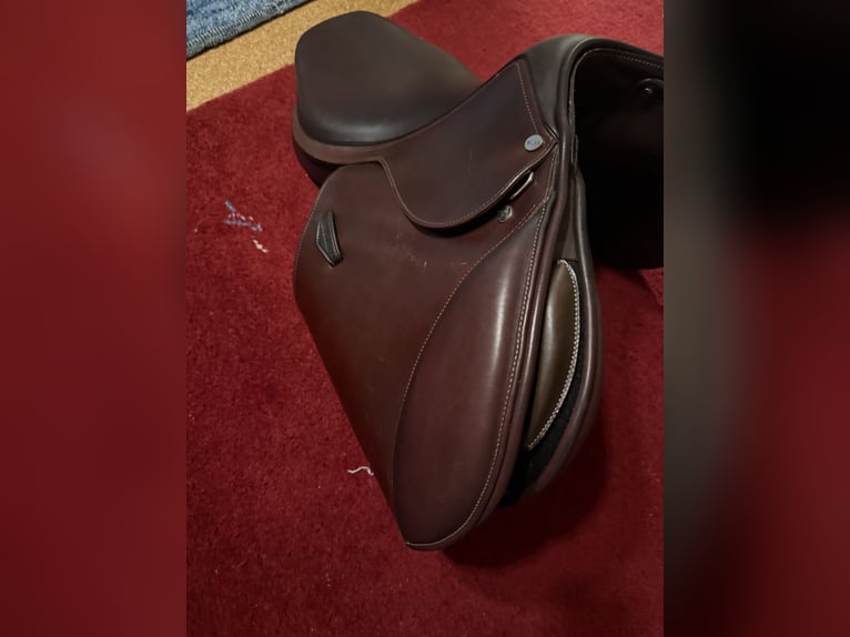 Kavalkade Springsattel Cato Braun 17Zoll