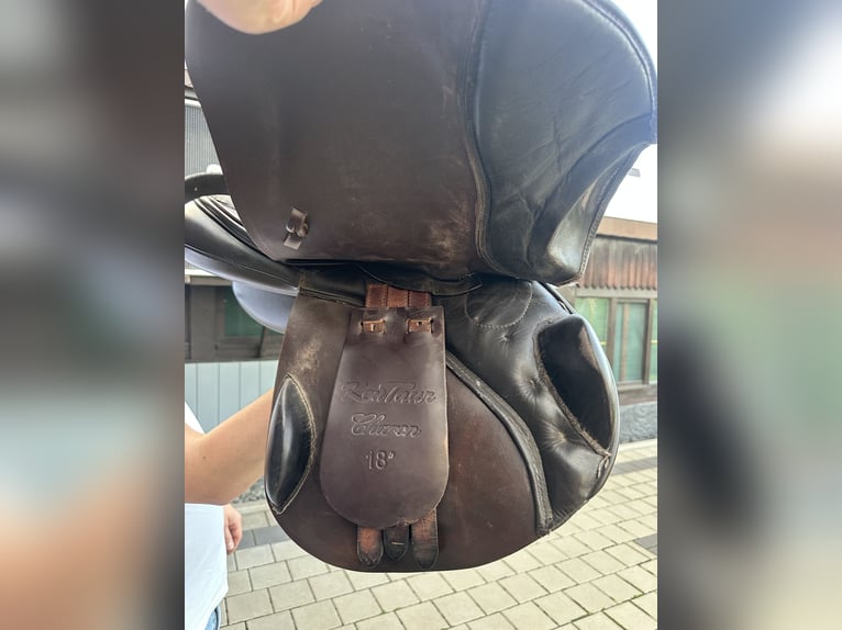 Kentaur Charon Springsattel 18Zoll 2er Kammerweite