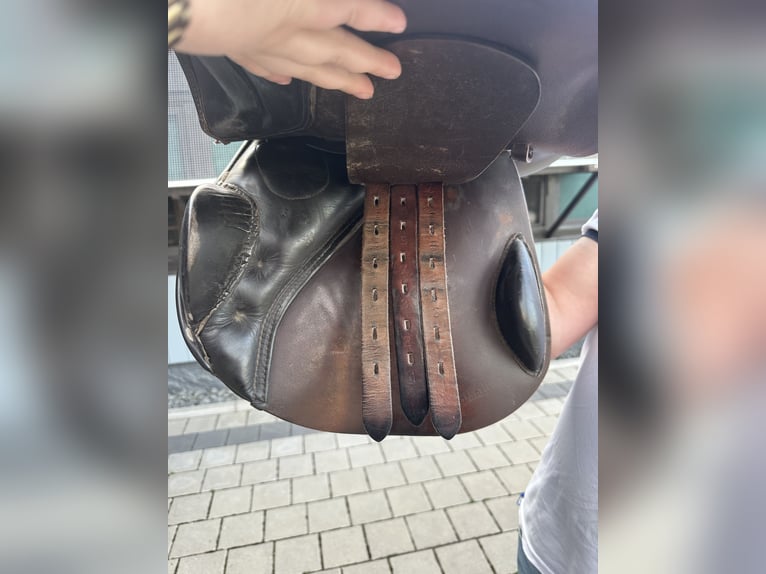 Kentaur Charon Springsattel 18Zoll 2er Kammerweite