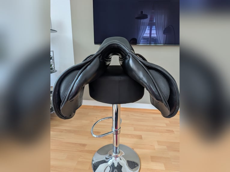 Kentaur Titan III Springsattel Carbon