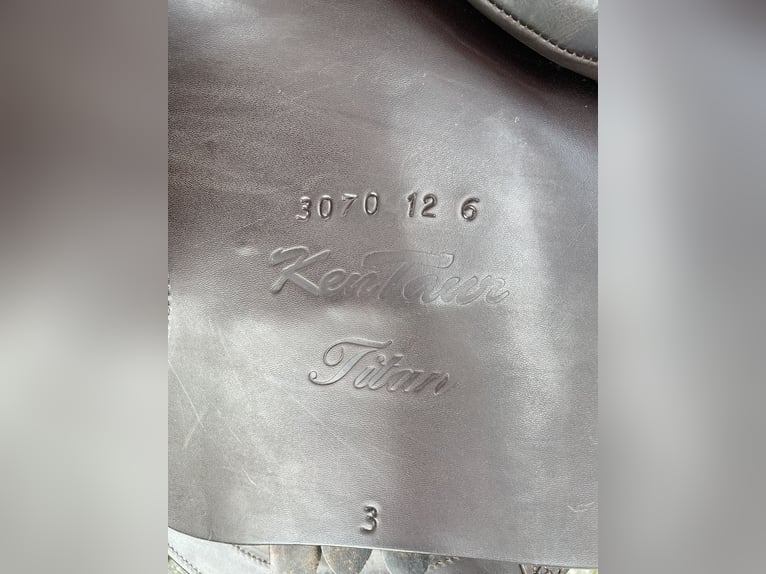 Kentaur Titan Springsattel dunkelbraun - 17,5"
