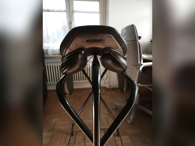 Neuwertiger Springsattel von Stübben