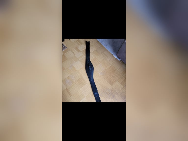 Nur 10x genutzter Springsattel von Passier