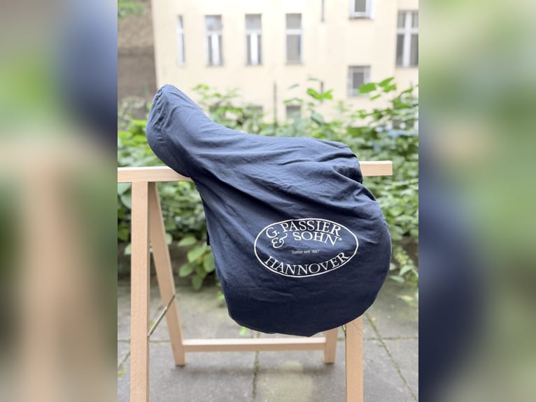 PASSIER Ingrid Klimke 16.5 Zoll Kopfeisenbreite 27,5cm Braun Springsattel