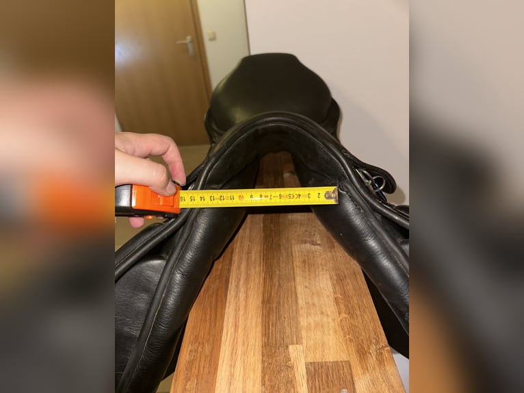 Passier Motion Springsattel 17,5” – nahezu neuwertig – Rechnung vorhanden