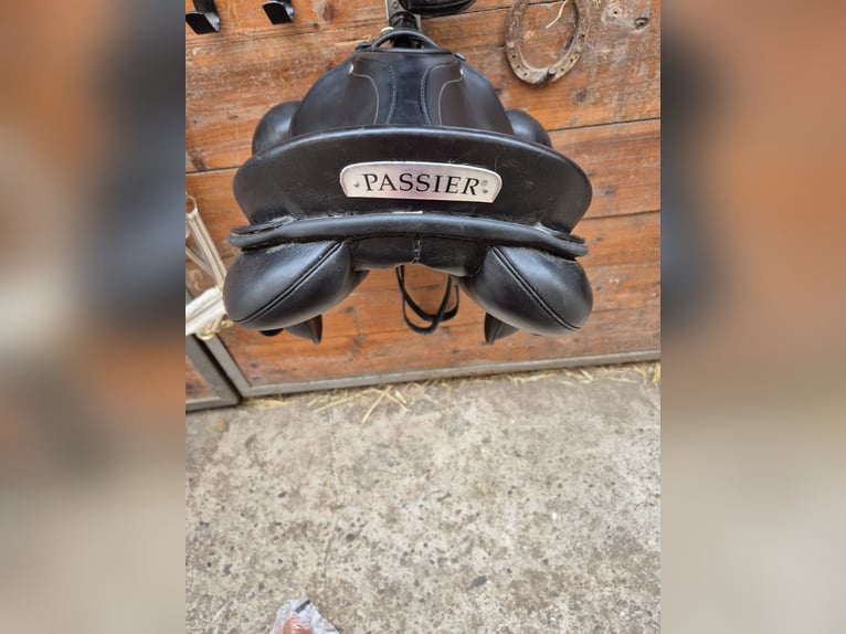 Passier Springsattel 17 Zoll
