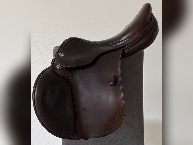 Prestige Eventing braun, 17“,33 Kammer