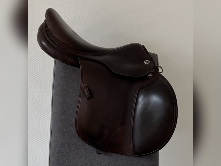 Prestige Eventing braun, 17“,33 Kammer