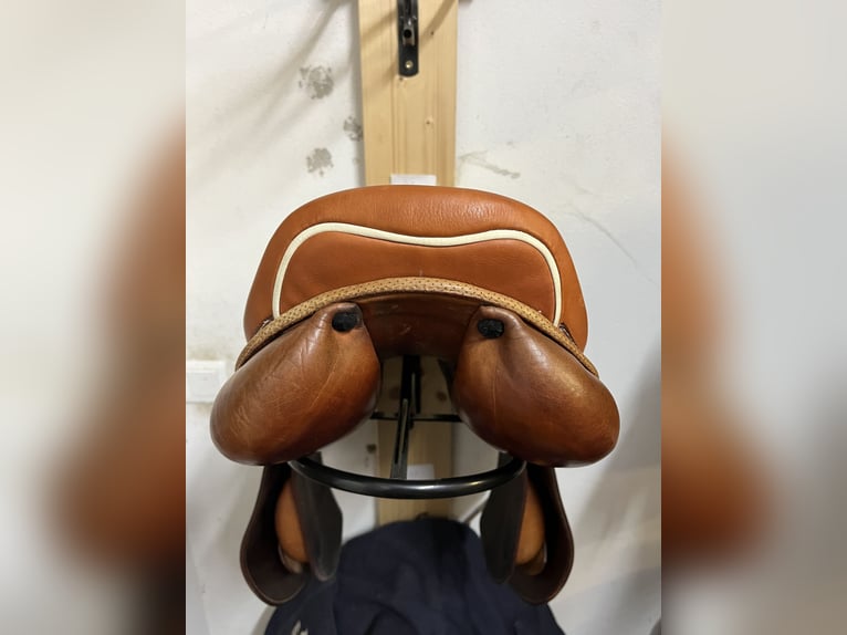 Prestige - Michel Robert Springsattel 