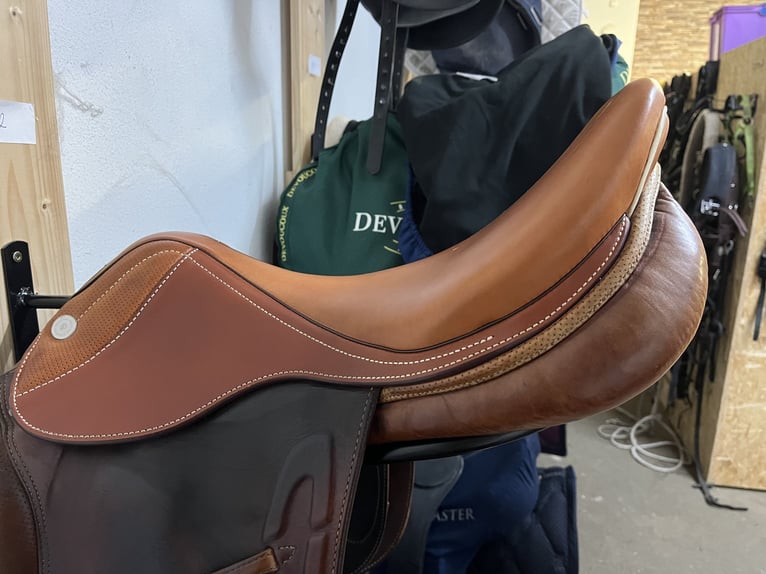 Prestige - Michel Robert Springsattel 