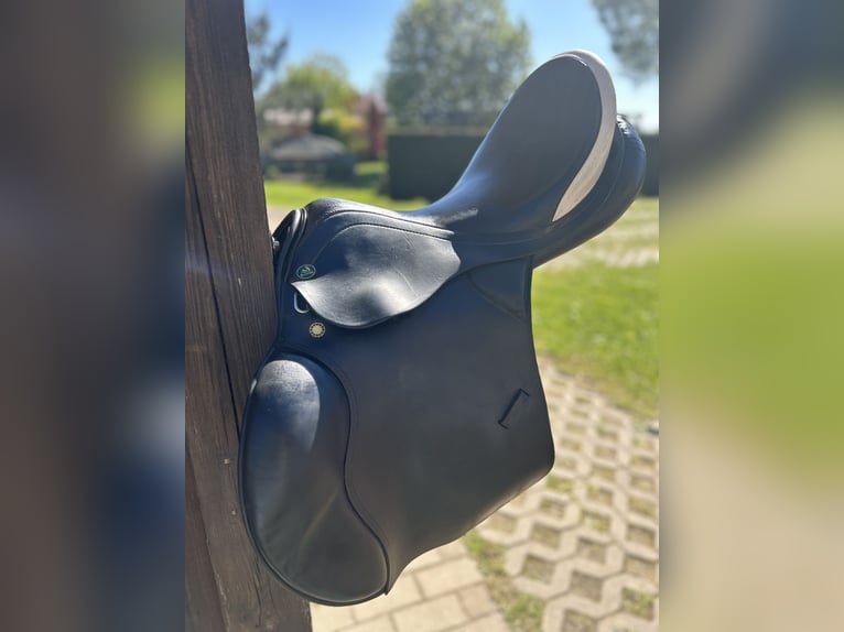 Prestige Springsattel 17“ 