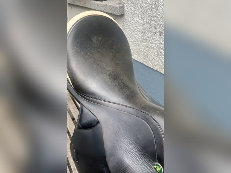 Prestige Springsattel Appaloosa Italy 17 Zoll