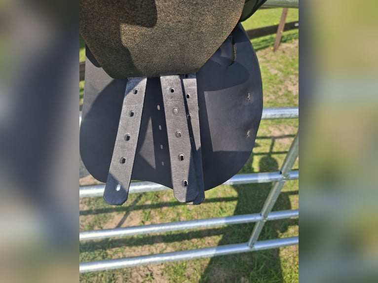 Prestige Springsattel Happy Pony