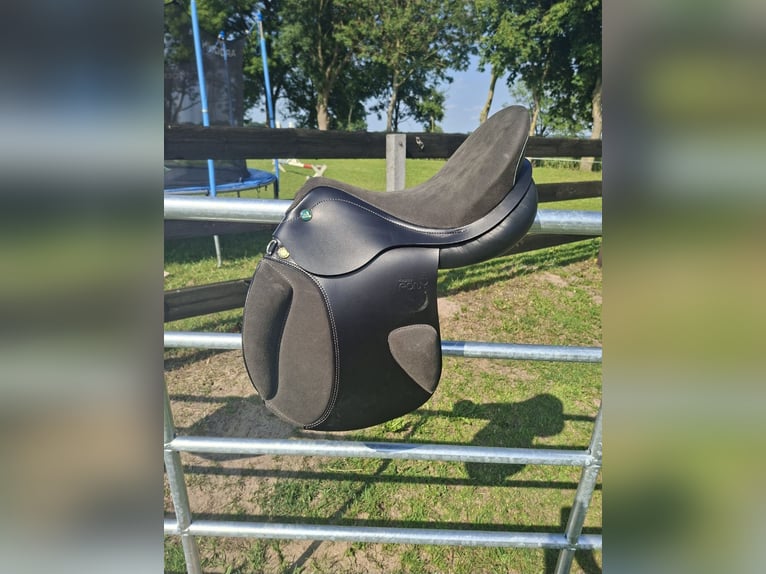 Prestige Springsattel Happy Pony
