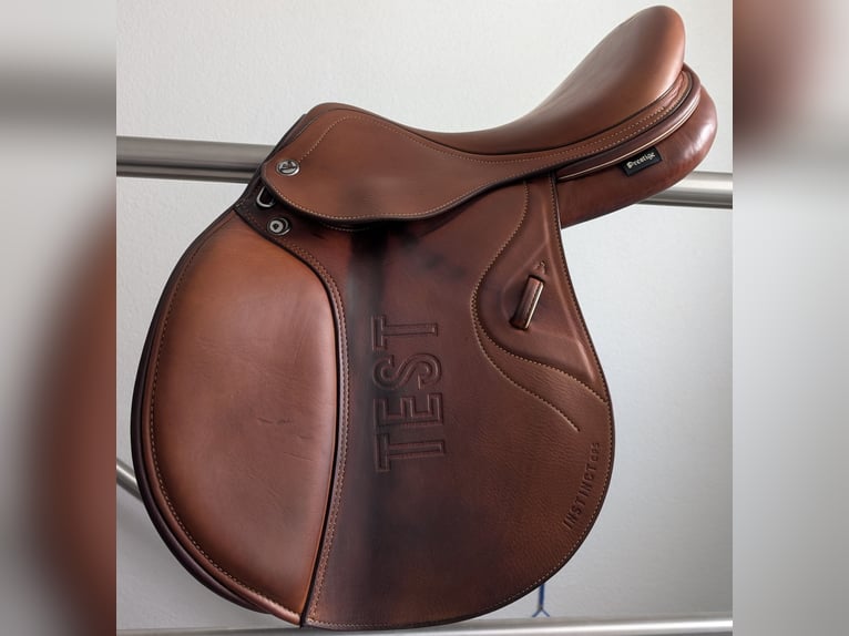 Prestige Springsattel Instinct CPS – 17/33 – Top Zustand!