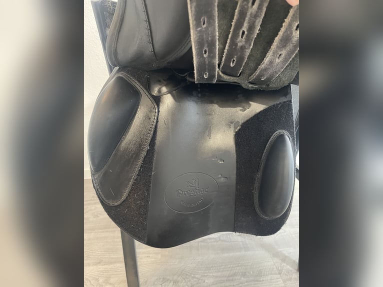 Prestige Springsattel Roma Jump 17 Zoll