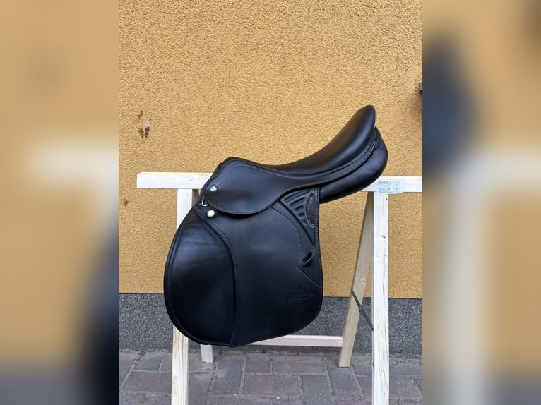 Prestige Versailles Springsattel 17 Zoll schwarz