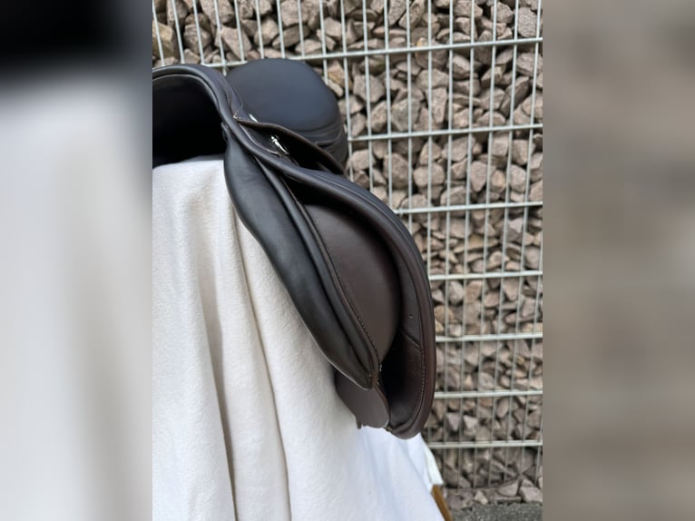 Prestige X Paris Springsattel – 17/32