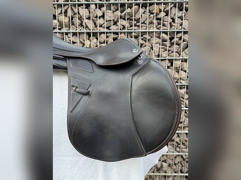 Prestige X Paris Springsattel – 17/32