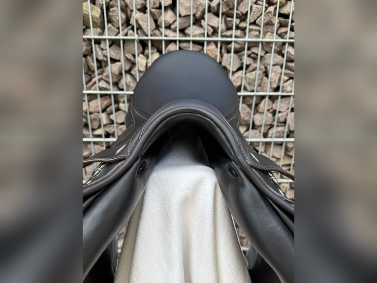 Prestige X Paris Springsattel – 17/32