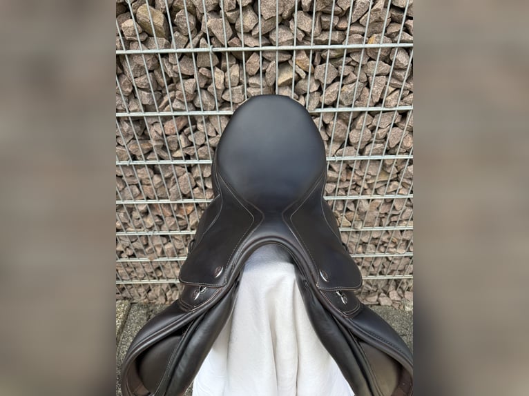 Prestige X Paris Springsattel – 17/32