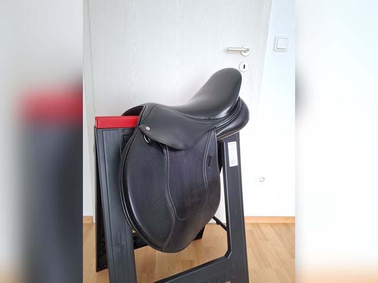 Schlese Springsattel "Jive", 17,5 Zoll, Top-Zustand + Zubehör