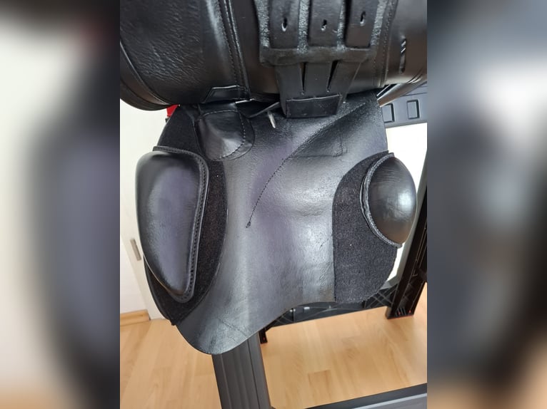 Schlese Springsattel "Jive", 17,5 Zoll, Top-Zustand + Zubehör
