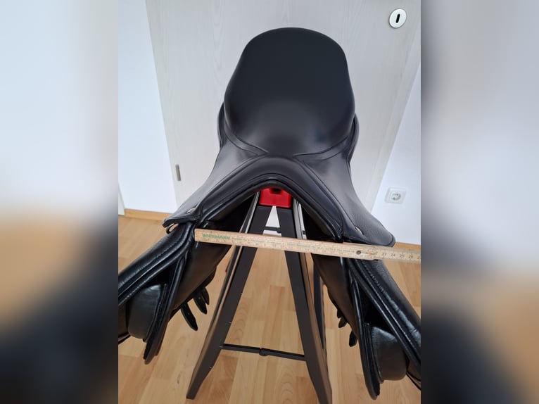 Schlese Springsattel "Jive", 17,5 Zoll, Top-Zustand + Zubehör