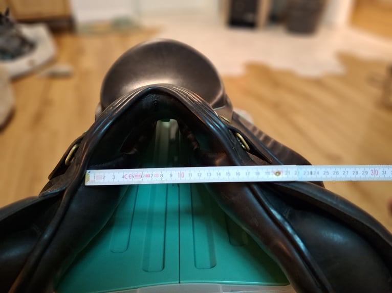 Sommer Diplomat 16,5" kurz Pony schwarz weiß 